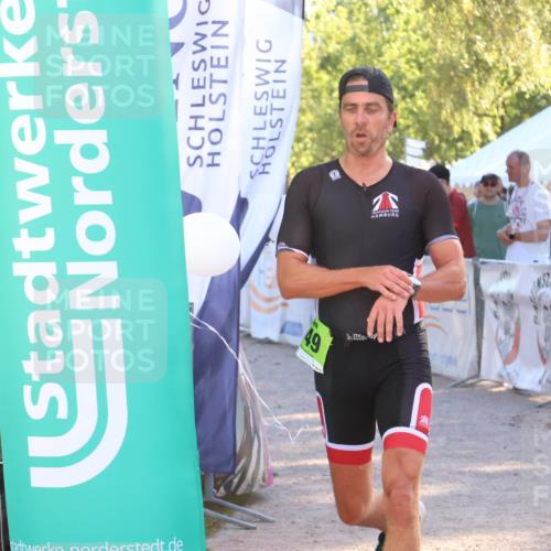 07.09.2025 - 19. Norderstedt Triathlon Zöllner http://msf.ph/oto/8791245 07.09.2025 16:31:15 Ziel 549 meine-sportfotos.de