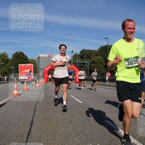 07.09.2025 - BARMER Alsterlauf Yannick Fuchs http://msf.ph/oto/8791258 07.09.2025 09:43:41 Laufen 3835, 4992 meine-sportfotos.de