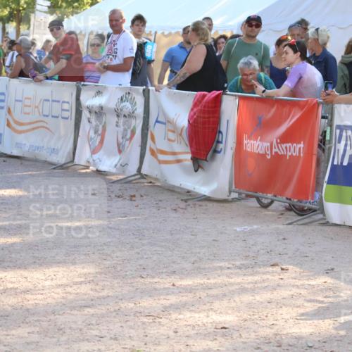 07.09.2025 - 19. Norderstedt Triathlon Zöllner http://msf.ph/oto/8791292 07.09.2025 16:31:24 Ziel 480, 525, 1594 meine-sportfotos.de