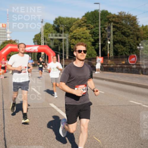 07.09.2025 - BARMER Alsterlauf Yannick Fuchs http://msf.ph/oto/8791372 07.09.2025 09:41:45 Laufen 54 meine-sportfotos.de