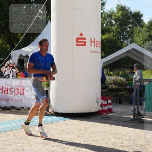 07.09.2025 - 19. Norderstedt Triathlon Zöllner http://msf.ph/oto/8791409 07.09.2025 15:49:32 Ziel 1012 meine-sportfotos.de