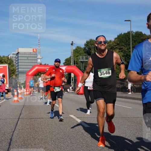 07.09.2025 - BARMER Alsterlauf Yannick Fuchs http://msf.ph/oto/8791421 07.09.2025 09:43:48 Laufen 5179, 3476, 3546, 2609 meine-sportfotos.de