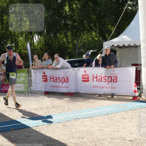 07.09.2025 - 19. Norderstedt Triathlon Zöllner http://msf.ph/oto/8791437 07.09.2025 15:51:52 Ziel 963 meine-sportfotos.de