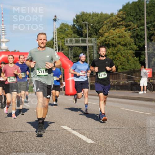 07.09.2025 - BARMER Alsterlauf Yannick Fuchs http://msf.ph/oto/8791452 07.09.2025 09:41:49 Laufen 5717, 5900, 2027, 6256 meine-sportfotos.de