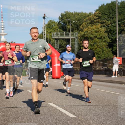 07.09.2025 - BARMER Alsterlauf Yannick Fuchs http://msf.ph/oto/8791458 07.09.2025 09:41:49 Laufen 2027, 571, 3588, 5958, 5900, 6256 meine-sportfotos.de