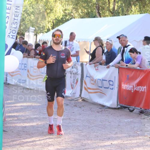 07.09.2025 - 19. Norderstedt Triathlon Zöllner http://msf.ph/oto/8791460 07.09.2025 16:32:19 Ziel 493, 1629 meine-sportfotos.de
