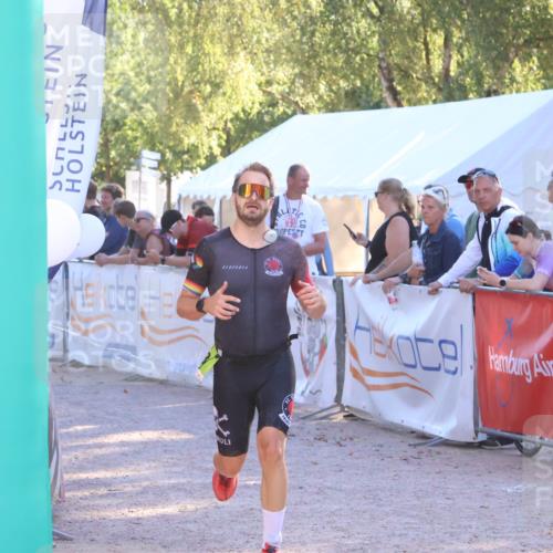 07.09.2025 - 19. Norderstedt Triathlon Zöllner http://msf.ph/oto/8791462 07.09.2025 16:32:19 Ziel 493, 1629 meine-sportfotos.de