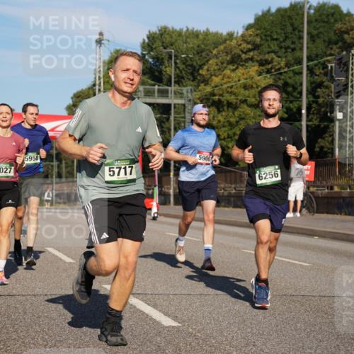 07.09.2025 - BARMER Alsterlauf Yannick Fuchs http://msf.ph/oto/8791486 07.09.2025 09:41:49 Laufen 276, 3588, 2027, 5958, 5717, 5900, 6256 meine-sportfotos.de