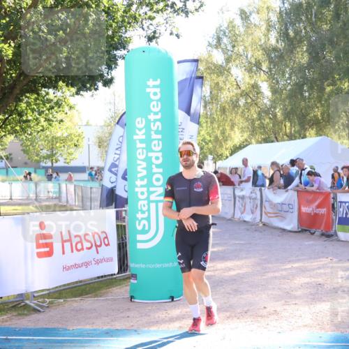 07.09.2025 - 19. Norderstedt Triathlon Zöllner http://msf.ph/oto/8791493 07.09.2025 16:32:21 Ziel 493, 1629 meine-sportfotos.de