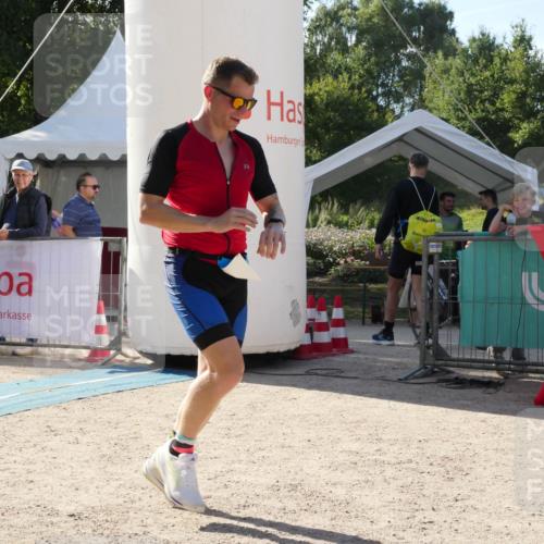 07.09.2025 - 19. Norderstedt Triathlon Zöllner http://msf.ph/oto/8791521 07.09.2025 15:54:00 Ziel 374 meine-sportfotos.de