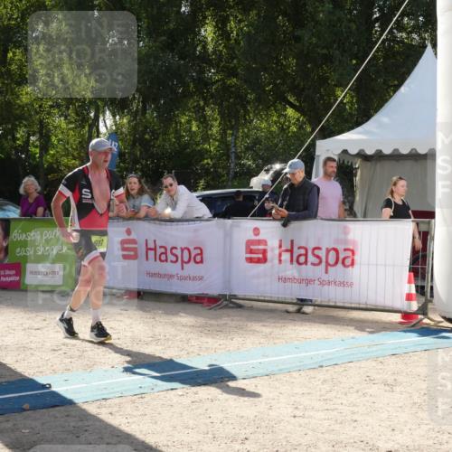07.09.2025 - 19. Norderstedt Triathlon Zöllner http://msf.ph/oto/8791544 07.09.2025 15:55:37 Ziel 987 meine-sportfotos.de