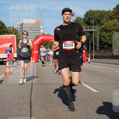 07.09.2025 - BARMER Alsterlauf Yannick Fuchs http://msf.ph/oto/8791560 07.09.2025 09:41:52 Laufen 2769, 292, 3588 meine-sportfotos.de