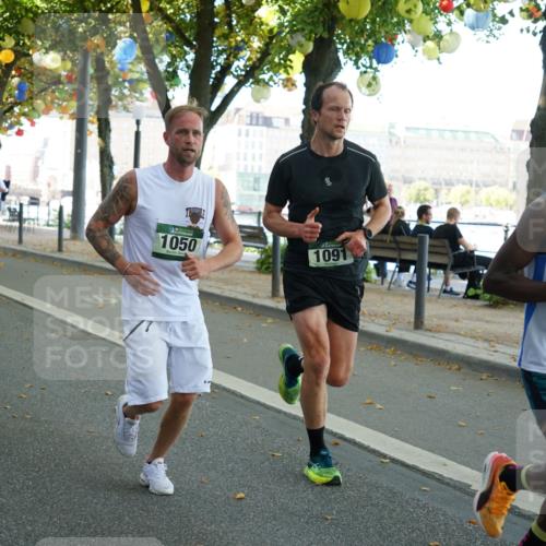 07.09.2025 - BARMER Alsterlauf Yannick Fuchs http://msf.ph/oto/8791563 07.09.2025 11:38:42 Laufen 1050, 1091 meine-sportfotos.de