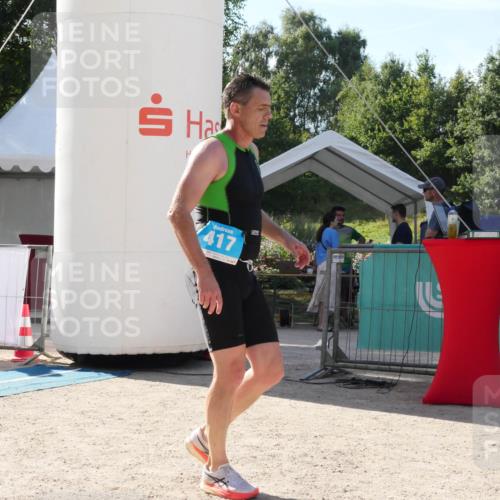 07.09.2025 - 19. Norderstedt Triathlon Zöllner http://msf.ph/oto/8791577 07.09.2025 15:56:13 Ziel 417 meine-sportfotos.de