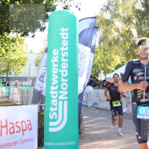 07.09.2025 - 19. Norderstedt Triathlon Zöllner http://msf.ph/oto/8791583 07.09.2025 16:32:37 Ziel 490, 521, 1433, 1484 meine-sportfotos.de