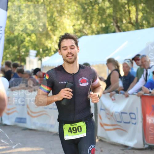 07.09.2025 - 19. Norderstedt Triathlon Zöllner http://msf.ph/oto/8791593 07.09.2025 16:32:38 Ziel 490, 521, 1433, 1484 meine-sportfotos.de