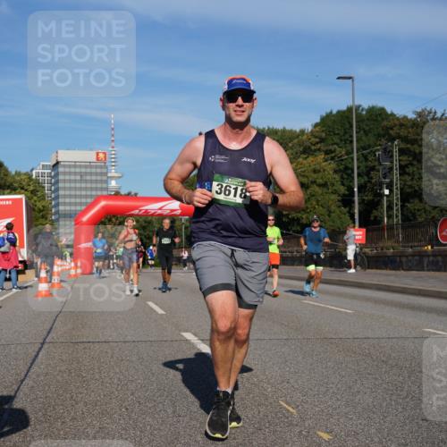 07.09.2025 - BARMER Alsterlauf Yannick Fuchs http://msf.ph/oto/8791595 07.09.2025 09:43:57 Laufen 7001, 3618 meine-sportfotos.de