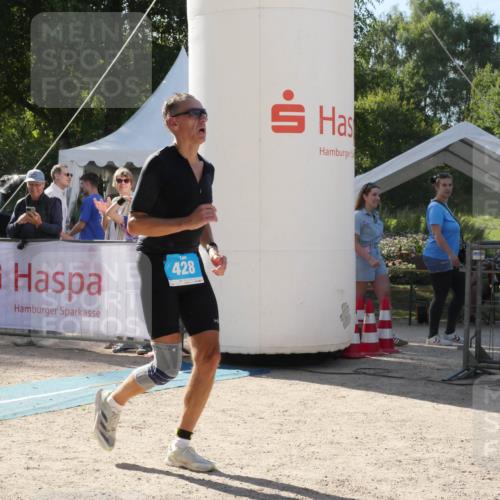 07.09.2025 - 19. Norderstedt Triathlon Zöllner http://msf.ph/oto/8791627 07.09.2025 15:59:13 Ziel 428 meine-sportfotos.de