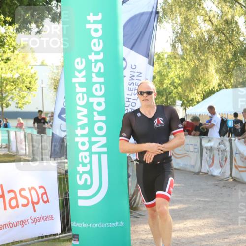 07.09.2025 - 19. Norderstedt Triathlon Zöllner http://msf.ph/oto/8791634 07.09.2025 16:32:46 Ziel 547 meine-sportfotos.de