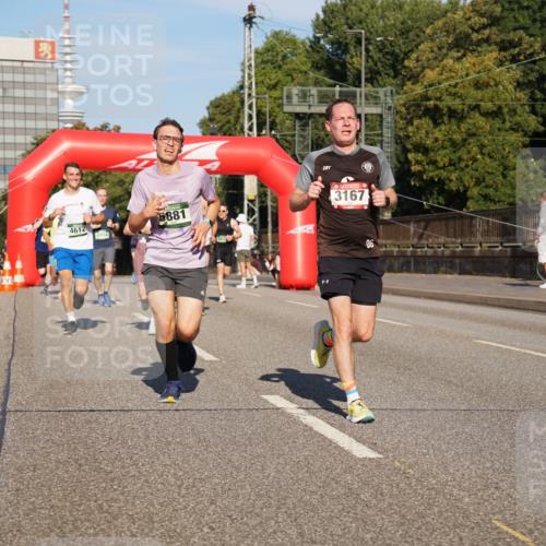 07.09.2025 - BARMER Alsterlauf Yannick Fuchs http://msf.ph/oto/8791671 07.09.2025 09:41:56 Laufen 4612, 5881, 3167 meine-sportfotos.de