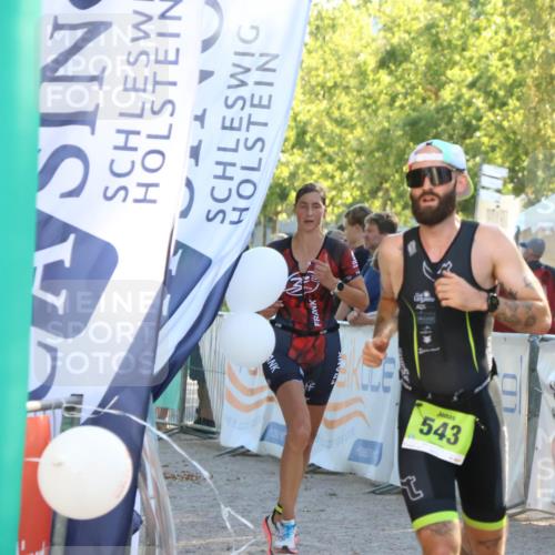 07.09.2025 - 19. Norderstedt Triathlon Zöllner http://msf.ph/oto/8791683 07.09.2025 16:33:16 Ziel 438, 543 meine-sportfotos.de