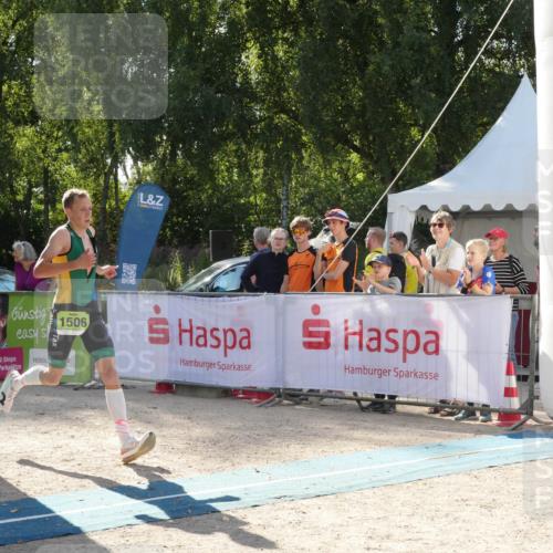 07.09.2025 - 19. Norderstedt Triathlon Zöllner http://msf.ph/oto/8791685 07.09.2025 16:01:07 Ziel 1506 meine-sportfotos.de