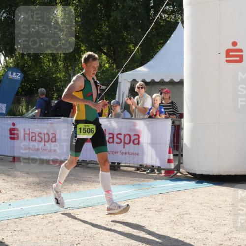 07.09.2025 - 19. Norderstedt Triathlon Zöllner http://msf.ph/oto/8791689 07.09.2025 16:01:07 Ziel 1506 meine-sportfotos.de
