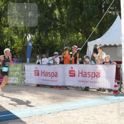 07.09.2025 - 19. Norderstedt Triathlon Zöllner http://msf.ph/oto/8791696 07.09.2025 16:02:13 Ziel 896 meine-sportfotos.de