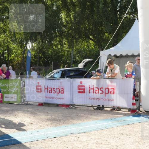07.09.2025 - 19. Norderstedt Triathlon Zöllner http://msf.ph/oto/8791715 07.09.2025 16:02:54 Ziel 1019 meine-sportfotos.de