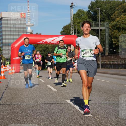 07.09.2025 - BARMER Alsterlauf Yannick Fuchs http://msf.ph/oto/8791721 07.09.2025 09:44:02 Laufen 5710, 5715, 5921, 5858 meine-sportfotos.de