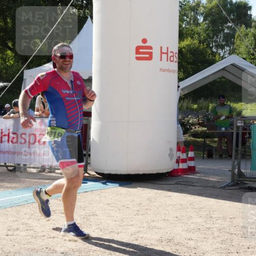 07.09.2025 - 19. Norderstedt Triathlon Zöllner http://msf.ph/oto/8791730 07.09.2025 16:02:56 Ziel 1019 meine-sportfotos.de