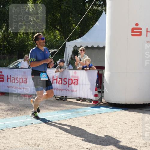 07.09.2025 - 19. Norderstedt Triathlon Zöllner http://msf.ph/oto/8791737 07.09.2025 16:03:28 Ziel 382 meine-sportfotos.de