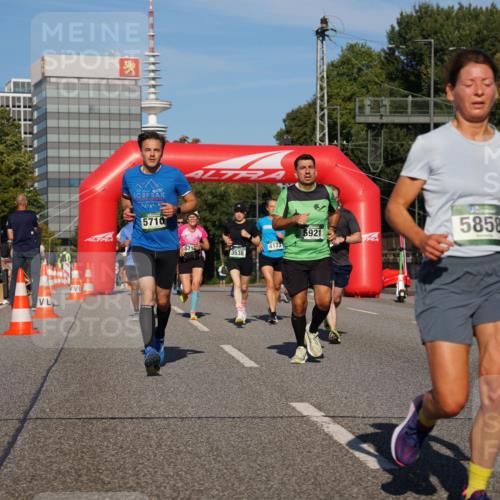 07.09.2025 - BARMER Alsterlauf Yannick Fuchs http://msf.ph/oto/8791745 07.09.2025 09:44:03 Laufen 5710, 5921, 5858, 5715, 4173, 3538 meine-sportfotos.de