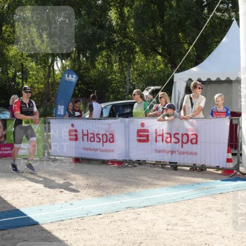 07.09.2025 - 19. Norderstedt Triathlon Zöllner http://msf.ph/oto/8791746 07.09.2025 16:04:03 Ziel 968 meine-sportfotos.de