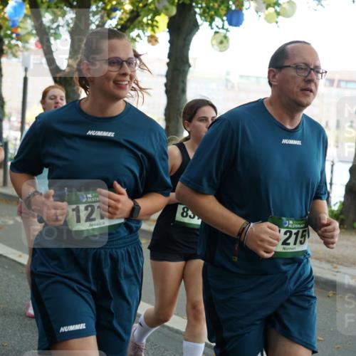 07.09.2025 - BARMER Alsterlauf Yannick Fuchs http://msf.ph/oto/8791753 07.09.2025 11:38:56 Laufen 1244, 136, 121, 85, 36, 215 meine-sportfotos.de