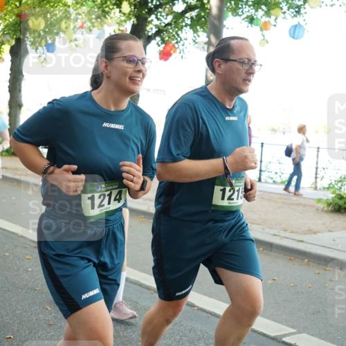 07.09.2025 - BARMER Alsterlauf Yannick Fuchs http://msf.ph/oto/8791758 07.09.2025 11:38:56 Laufen 4, 1179, 36, 1214, 121 meine-sportfotos.de