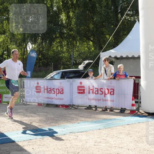 07.09.2025 - 19. Norderstedt Triathlon Zöllner http://msf.ph/oto/8791770 07.09.2025 16:05:38 Ziel 1526 meine-sportfotos.de