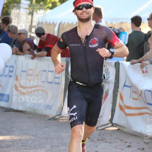 07.09.2025 - 19. Norderstedt Triathlon Zöllner http://msf.ph/oto/8791771 07.09.2025 16:33:47 Ziel 488, 518 meine-sportfotos.de