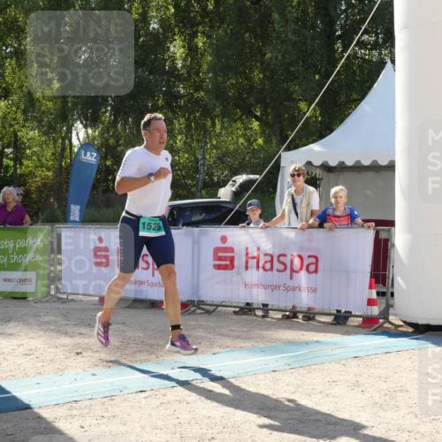 07.09.2025 - 19. Norderstedt Triathlon Zöllner http://msf.ph/oto/8791775 07.09.2025 16:05:38 Ziel 1526 meine-sportfotos.de