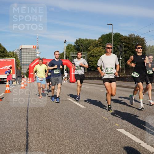 07.09.2025 - BARMER Alsterlauf Yannick Fuchs http://msf.ph/oto/8791782 07.09.2025 09:42:00 Laufen 2855, 2854, 574, 5338, 3204, 4684, 5617, 3694 meine-sportfotos.de