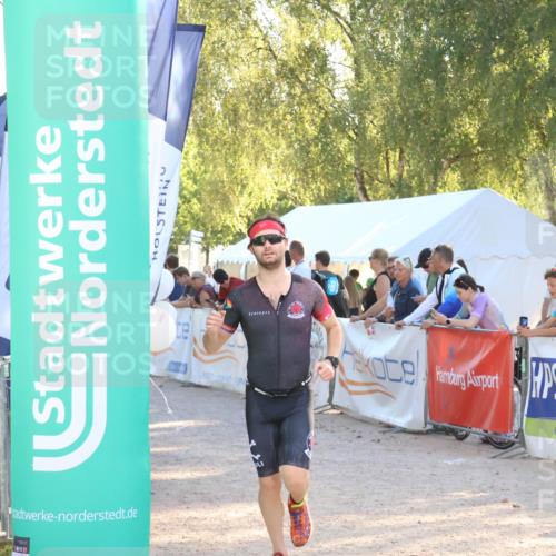 07.09.2025 - 19. Norderstedt Triathlon Zöllner http://msf.ph/oto/8791788 07.09.2025 16:33:48 Ziel 488 meine-sportfotos.de