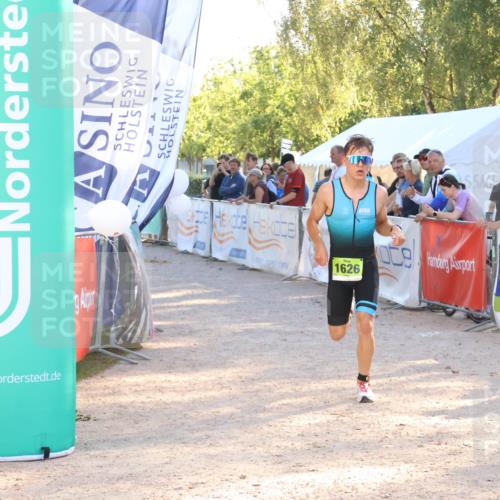 07.09.2025 - 19. Norderstedt Triathlon Zöllner http://msf.ph/oto/8791865 07.09.2025 16:34:16 Ziel 1626 meine-sportfotos.de