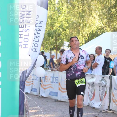07.09.2025 - 19. Norderstedt Triathlon Zöllner http://msf.ph/oto/8791894 07.09.2025 16:34:27 Ziel 1552 meine-sportfotos.de