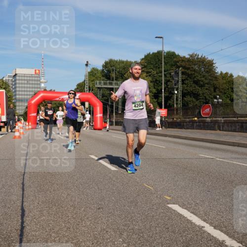 07.09.2025 - BARMER Alsterlauf Yannick Fuchs http://msf.ph/oto/8791903 07.09.2025 09:42:05 Laufen 4204 meine-sportfotos.de