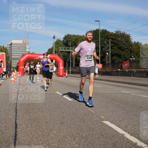 07.09.2025 - BARMER Alsterlauf Yannick Fuchs http://msf.ph/oto/8791908 07.09.2025 09:42:05 Laufen 4204 meine-sportfotos.de