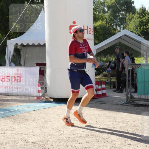 07.09.2025 - 19. Norderstedt Triathlon Zöllner http://msf.ph/oto/8791923 07.09.2025 16:10:47 Ziel 1496 meine-sportfotos.de
