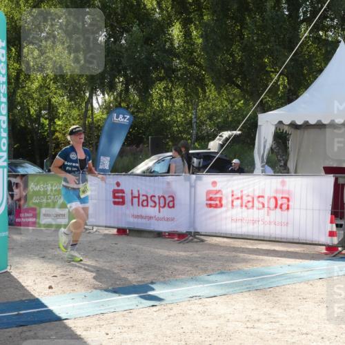 07.09.2025 - 19. Norderstedt Triathlon Zöllner http://msf.ph/oto/8791925 07.09.2025 16:10:57 Ziel 441 meine-sportfotos.de