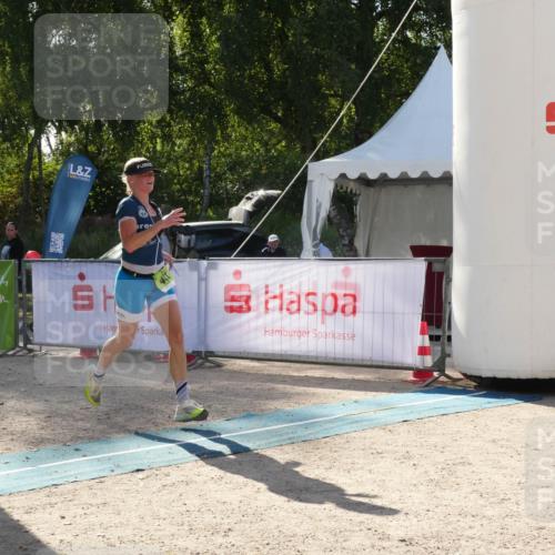 07.09.2025 - 19. Norderstedt Triathlon Zöllner http://msf.ph/oto/8791929 07.09.2025 16:10:57 Ziel 441 meine-sportfotos.de