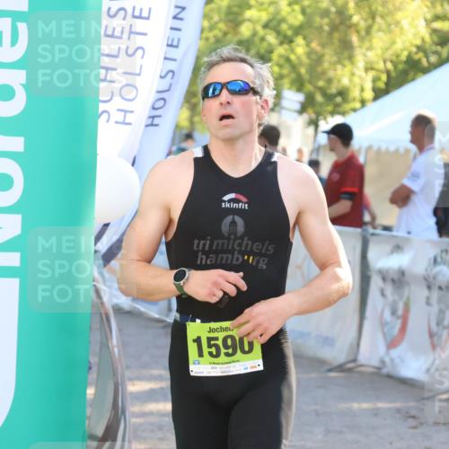 07.09.2025 - 19. Norderstedt Triathlon Zöllner http://msf.ph/oto/8791930 07.09.2025 16:34:37 Ziel 1590 meine-sportfotos.de