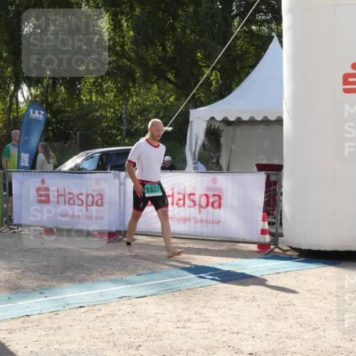 07.09.2025 - 19. Norderstedt Triathlon Zöllner http://msf.ph/oto/8791952 07.09.2025 16:11:37 Ziel 1537 meine-sportfotos.de